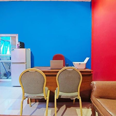 Oyo 91510 Homestay Utama Syariah Pekanbaru Esterno foto
