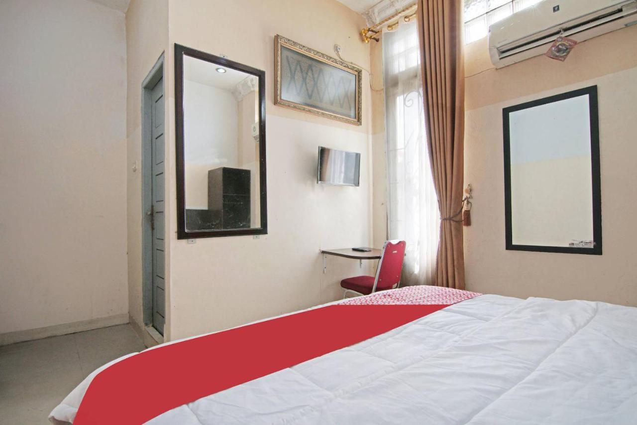 Oyo 91510 Homestay Utama Syariah Pekanbaru Esterno foto