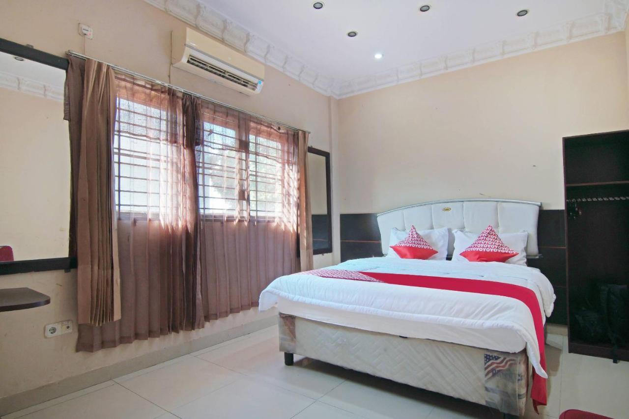 Oyo 91510 Homestay Utama Syariah Pekanbaru Esterno foto