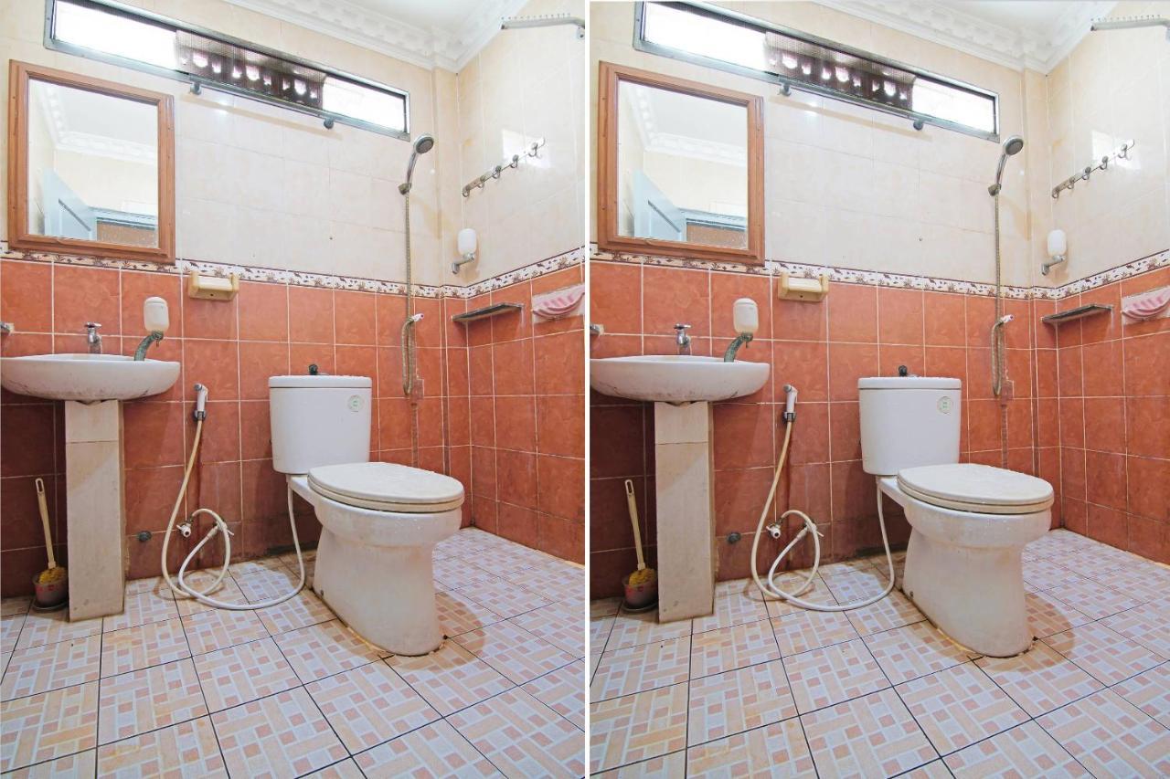 Oyo 91510 Homestay Utama Syariah Pekanbaru Esterno foto