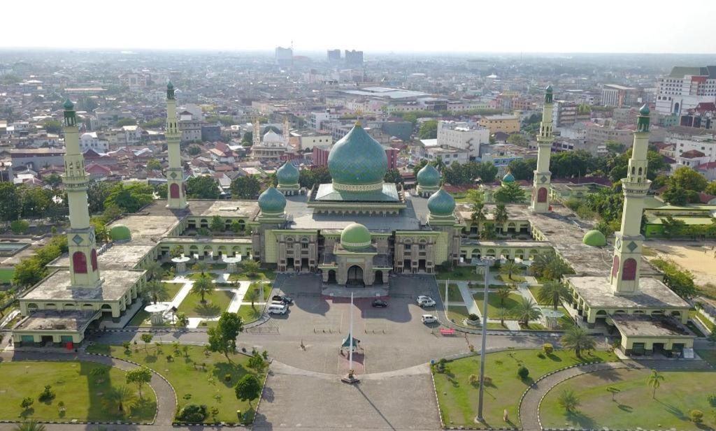 Oyo 91510 Homestay Utama Syariah Pekanbaru Esterno foto